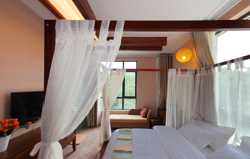 Panshan Tingquan Tuwo Holiday Resort Лэшань Номер фото