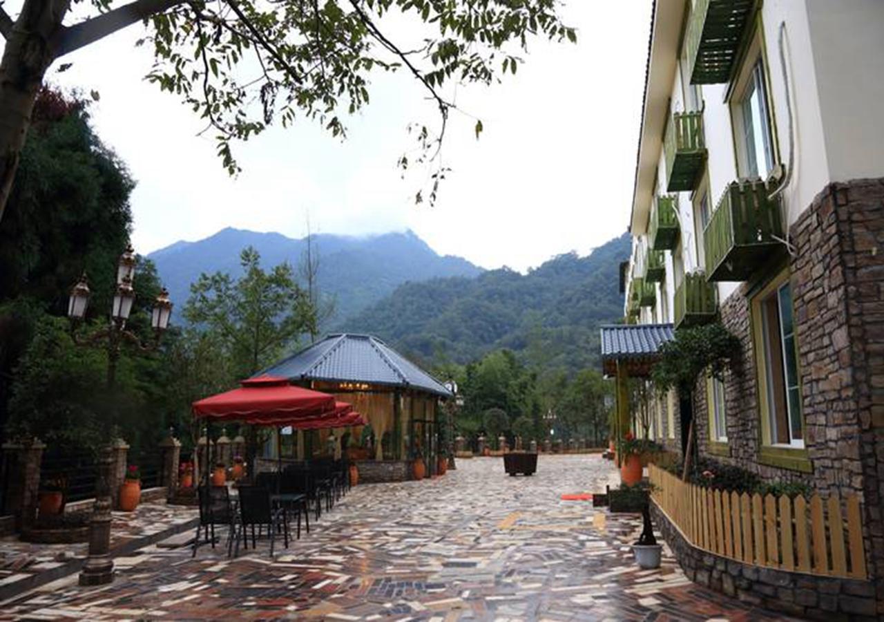 Panshan Tingquan Tuwo Holiday Resort Лэшань Экстерьер фото